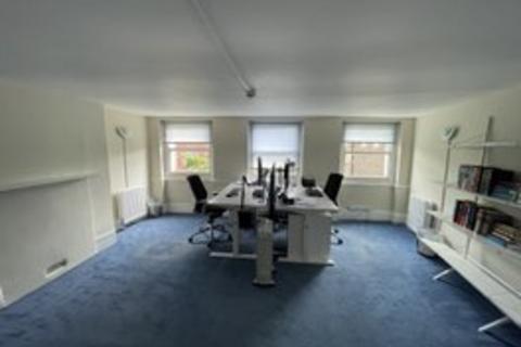Office to rent, London WC1N