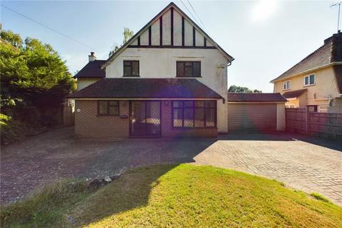 4 bedroom detached house for sale - Hammerwood Road, Ashurst Wood, East Grinstead, West Sussex, RH19 3TG