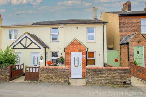 2 bedroom end of terrace house to rent, Breakspeare Road, Abbots Langley, WD5