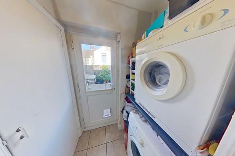 39 Beaconsfield Avenue, Dover, CT16 2LT