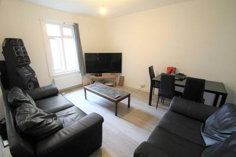 6 bedroom terraced house to rent, Bullingdon Road, East Oxford *Student Property 2026*
