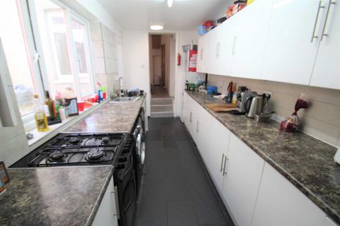 6 bedroom terraced house to rent, Bullingdon Road, East Oxford *Student Property 2026*