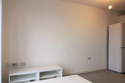 1 bedroom flat to rent, Endeavour House, 1b Elmira Way, M5