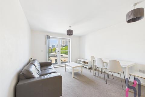2 bedroom flat to rent, Spinner House, 1A Elmira Way, Salford, M5