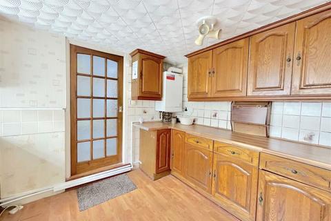 2 bedroom bungalow for sale - Wilson Avenue, Kirkby-in-Ashfield, Nottingham, Nottinghamshire, NG17 8AZ