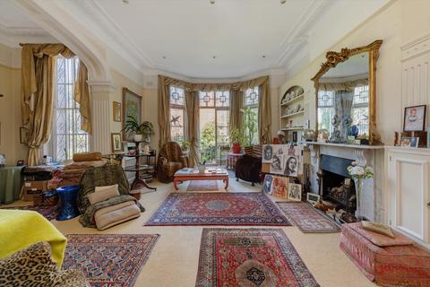 3 bedroom flat for sale, Sutherland Avenue, London, W9