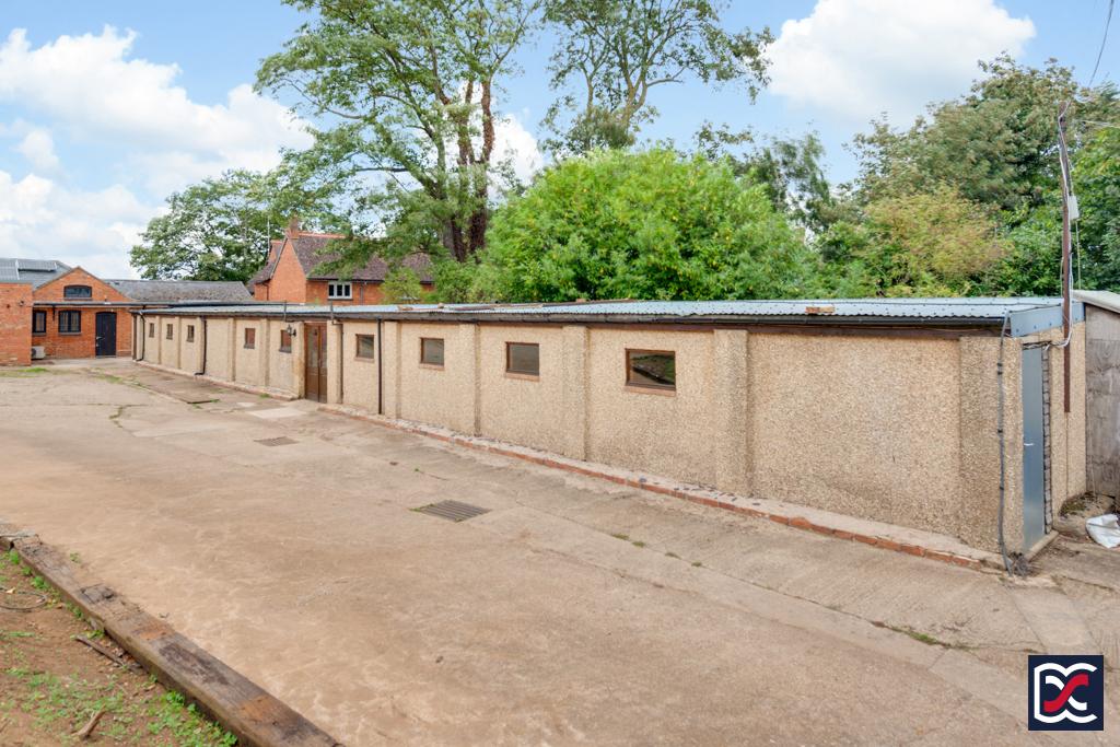 Furnace Lane, Nether Heyford NN7 Property £100 pcm (£23 pw)