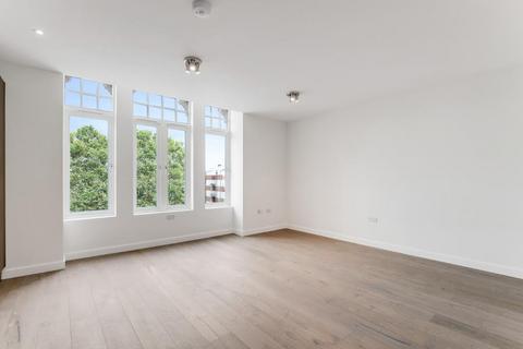 2 bedroom flat to rent, Parkview House, Green Lanes