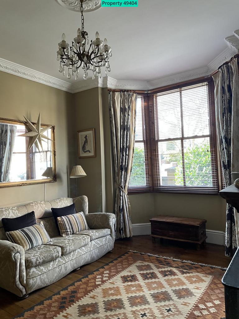 Bath Road, Banbury, OX16 4 bed semidetached house for sale £525,000