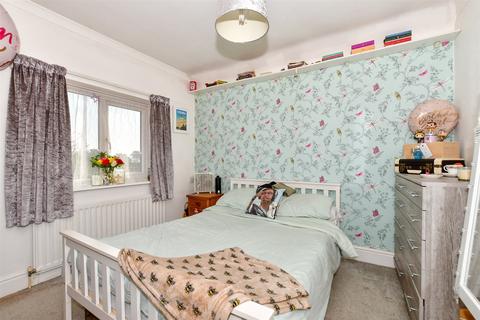 77 Rectory Road, Deal, CT14 9NB