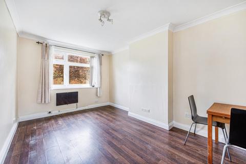 3 bedroom flat to rent, Eaton Rise, London, W5