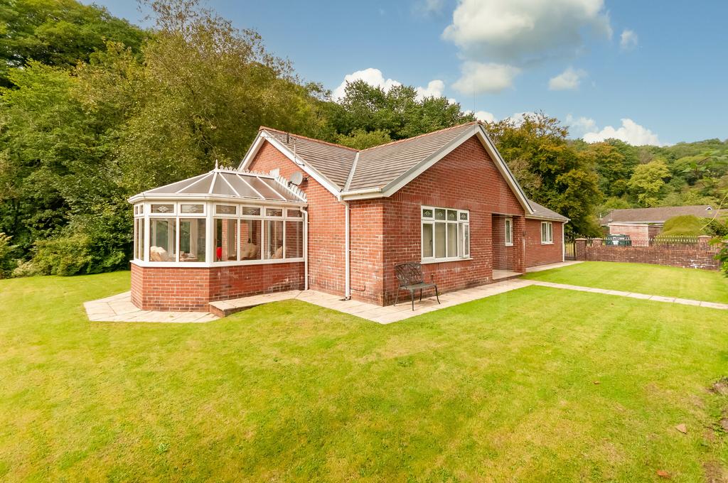 Heol Giedd, Cwmgiedd, Ystradgynlais, Swansea, West 3 bed
