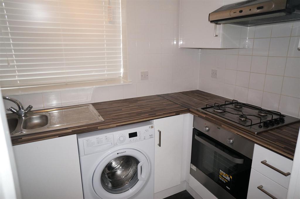 Kitchen:
