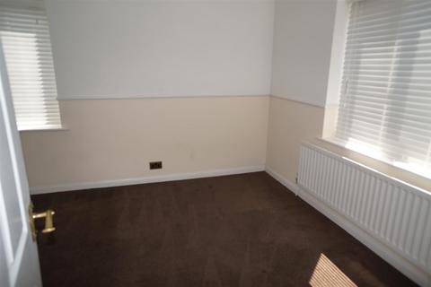2 bedroom apartment to rent, Heathfield Park Drive, Chadwell Heath, Romford, Essex, RM6
