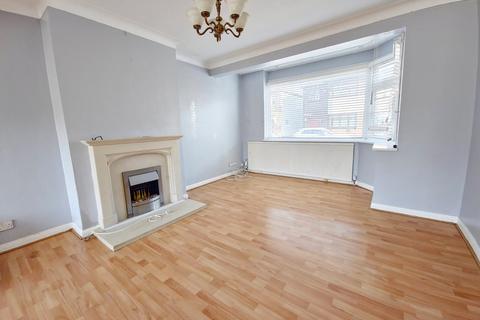3 bedroom semi-detached house to rent - Franmil Road, Hornchurch, Essex, RM12