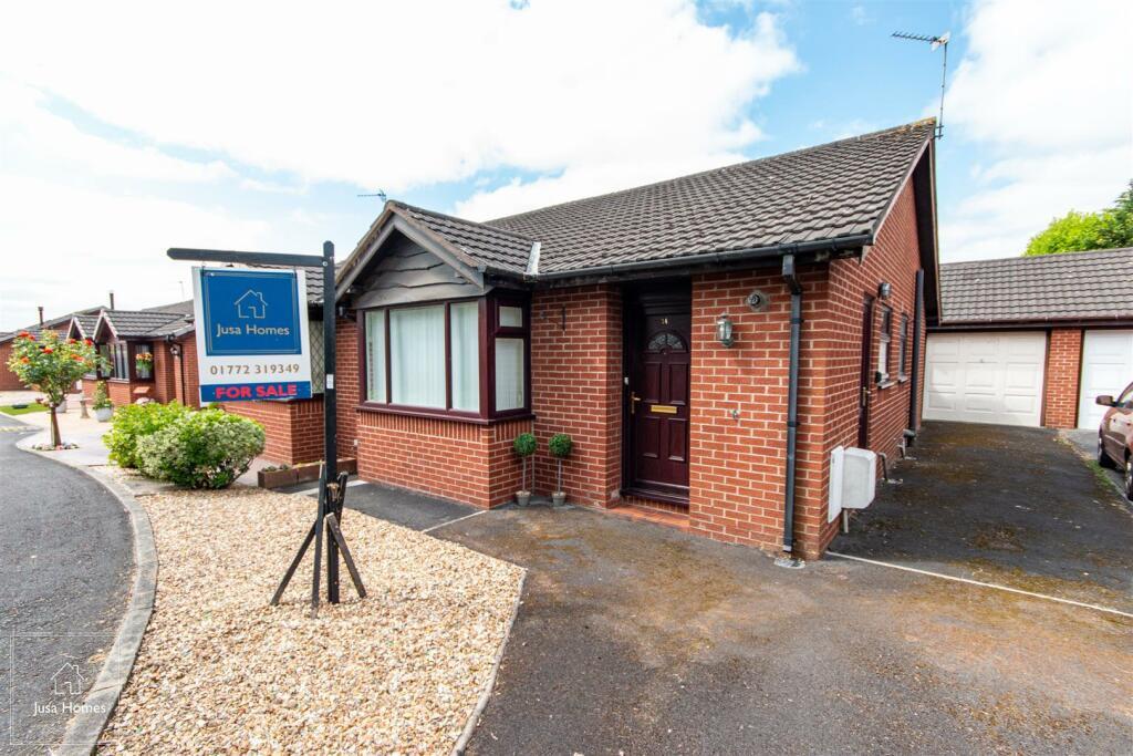 Hawthorne Avenue, Newton, Preston PR4 2 bed detached house £185,000