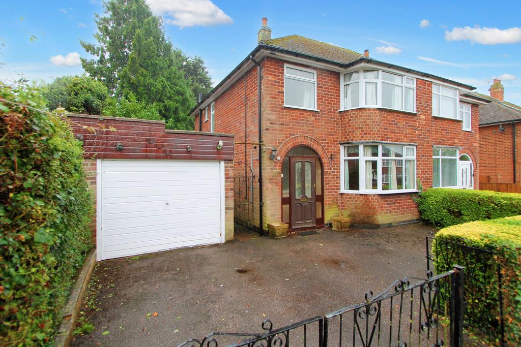 Cardinals Walk, Humberstone, Leicester, LE5 3 bed semidetached house
