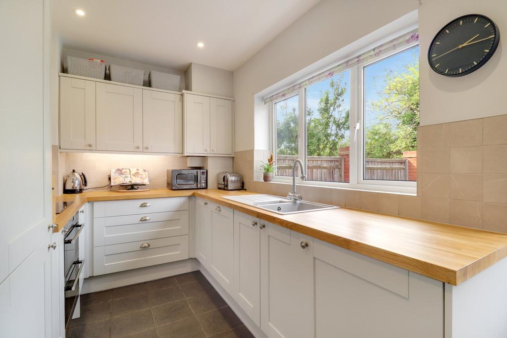 Kitchen-01