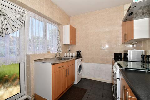 1 bedroom ground floor flat for sale, Wolseley Road, Mitcham Junction, Surrey