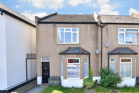 1 bedroom ground floor flat for sale, Wolseley Road, Mitcham Junction, Surrey