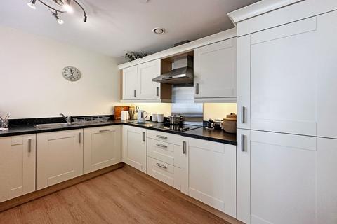 2 bedroom apartment for sale, High Street, Knowle, B93