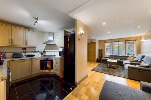 3 bedroom end of terrace house to rent - Kimpton Close, Hemel Hempstead, Hertfordshire, HP2 7PN