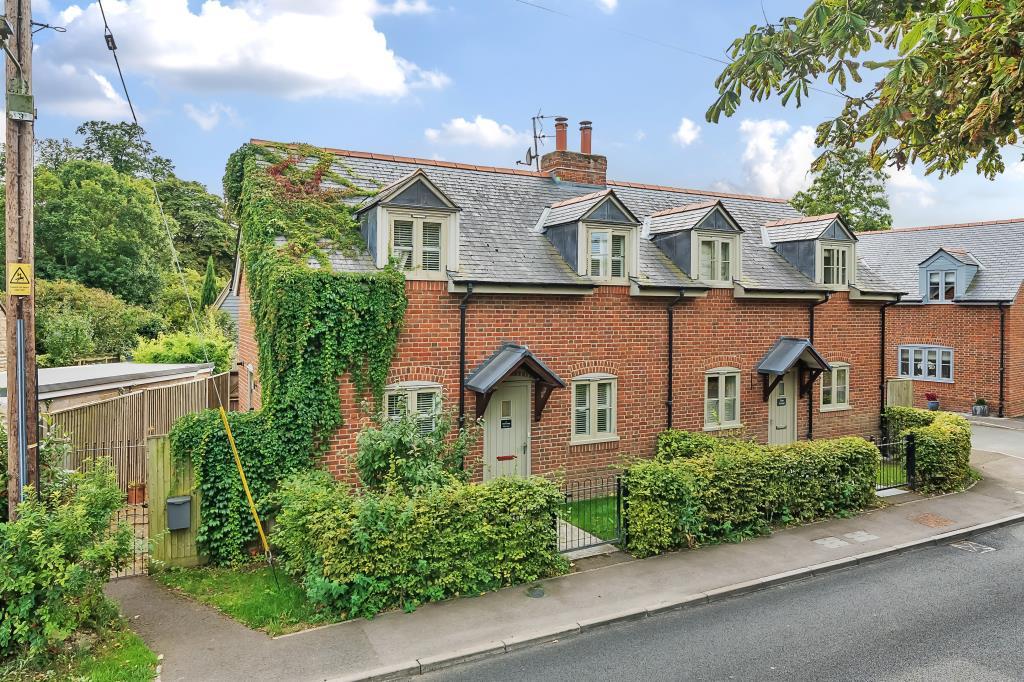 Oxford Road, Benson, OX10 2 bed detached house for sale £425,000