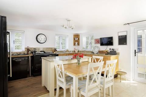4 bedroom detached house for sale, Buckland Road, Childswickham, Broadway, Worcestershire, WR12
