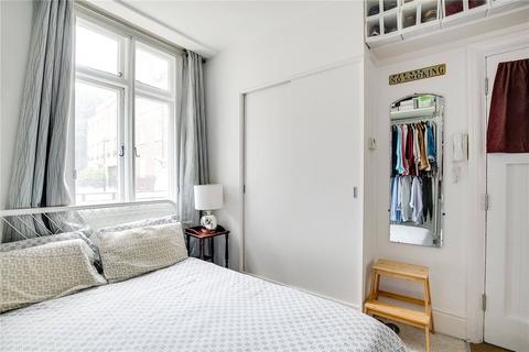 Studio to rent, Catherine House, 25-27 Catherine Place, Westminster, London, SW1E