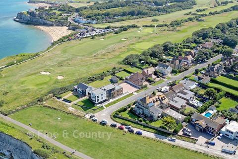 2 bedroom ground floor flat for sale, Ocean View, Fitzroy Avenue, Broadstairs, Kent