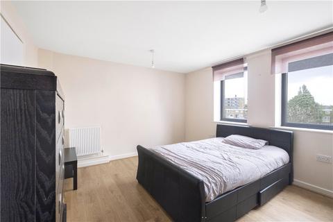 2 bedroom apartment to rent, Hicken Road, London, SW2