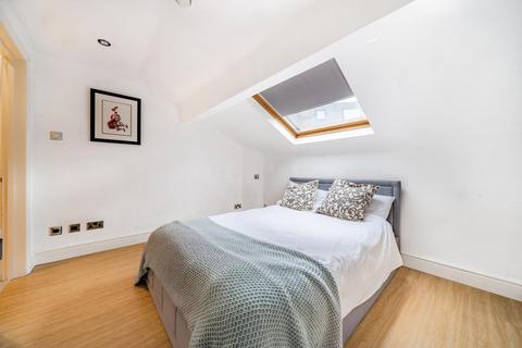 1 Salisbury Mews, London, SW6 7DS