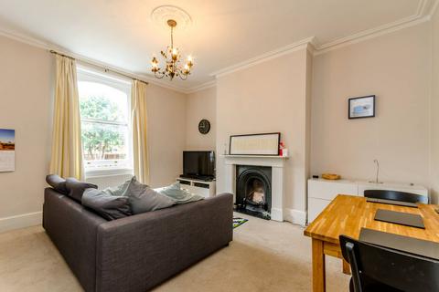 Flat 3, 6 Ridgway, London, SW19 4QN