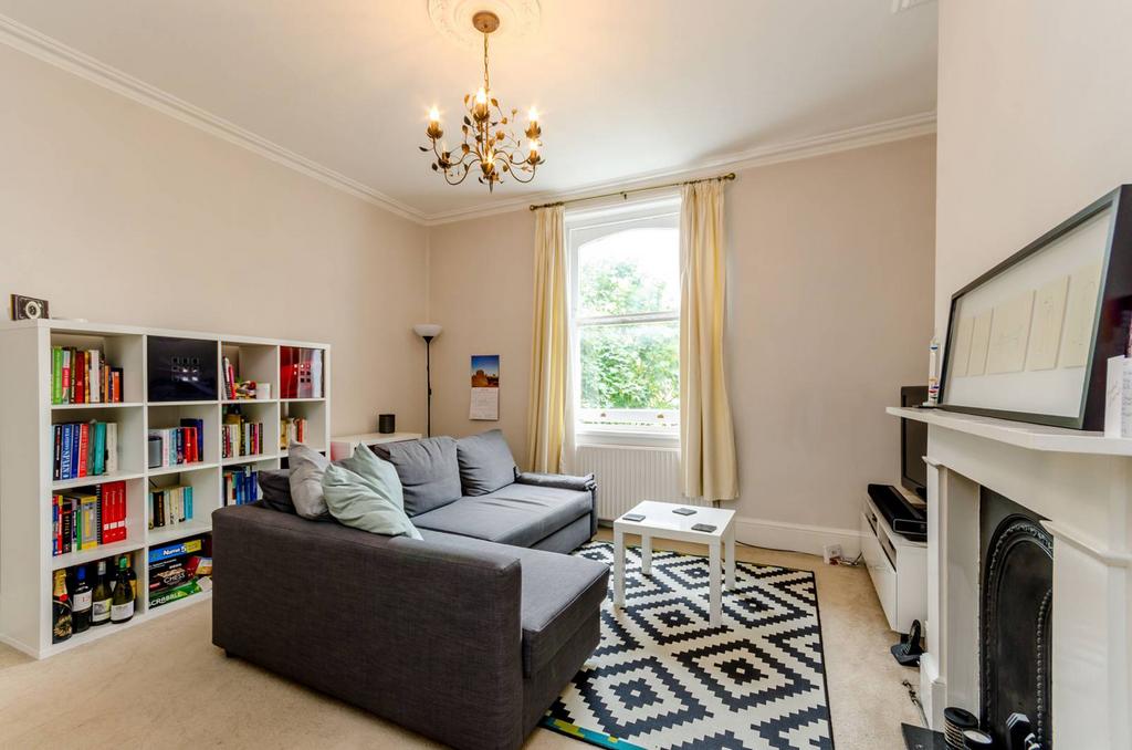Ridgway, Wimbledon Village, London, SW19 1 bed flat for sale £475,000