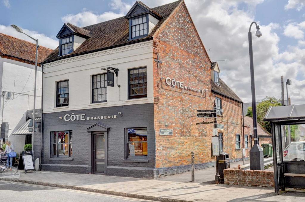 West Street, Marlow SL7 2 bed for sale £425,000