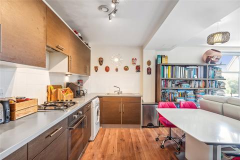 1 bedroom apartment for sale, Eltringham Street, London, SW18