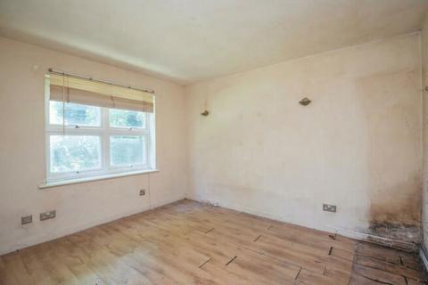 8 Butterfield Close, Twickenham, TW1 1DX