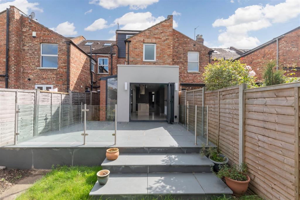 Gloucester Road, Cheltenham, GL51 8NE 4 bed terraced house for sale £