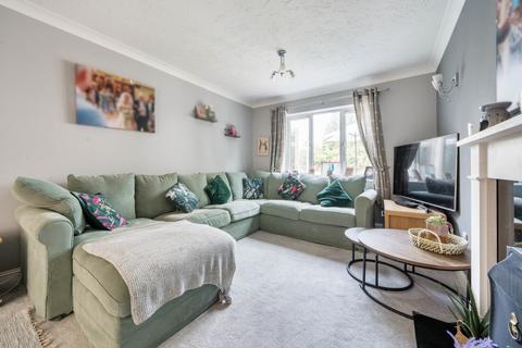 undefined, Wychwood Close, Carterton, Oxfordshire, OX18