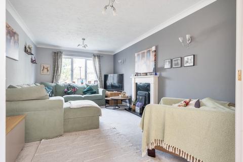 undefined, Wychwood Close, Carterton, Oxfordshire, OX18