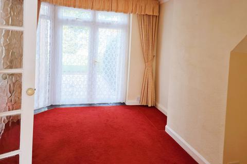 3 bedroom semi-detached house to rent, Coleraine Road, Birmingham B42