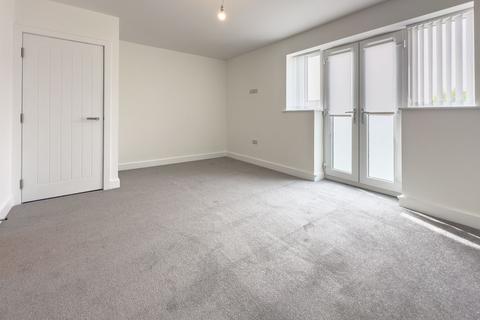 3 bedroom terraced house for sale, Lane Ends Green, Halifax, HX3 8EZ