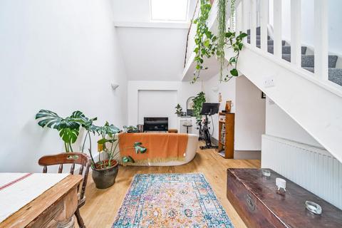 1c Ramillies Road, London, W4 1JW