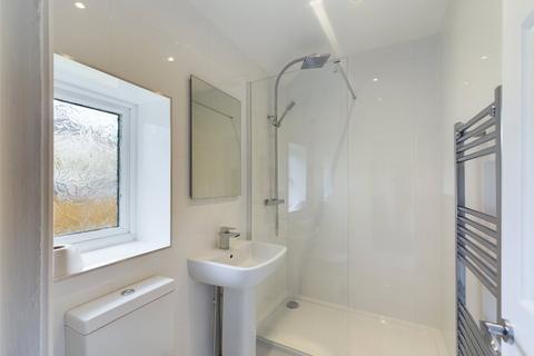 2 bedroom semi-detached house to rent, Albert Avenue, Shipley, West Yorkshire, BD18