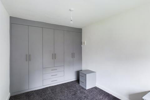 2 bedroom semi-detached house to rent, Albert Avenue, Shipley, West Yorkshire, BD18