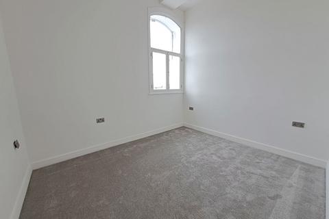2 bedroom flat for sale, Hadrian House, 21, Market Street, Hexham, Northumberland, NE46 3NS
