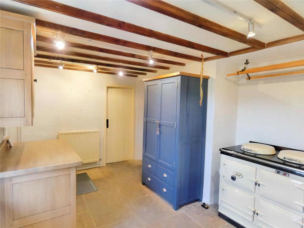 Stalling Busk, Askrigg, Leyburn, North Yorkshire, DL8 3 bed detached house for sale £500,000