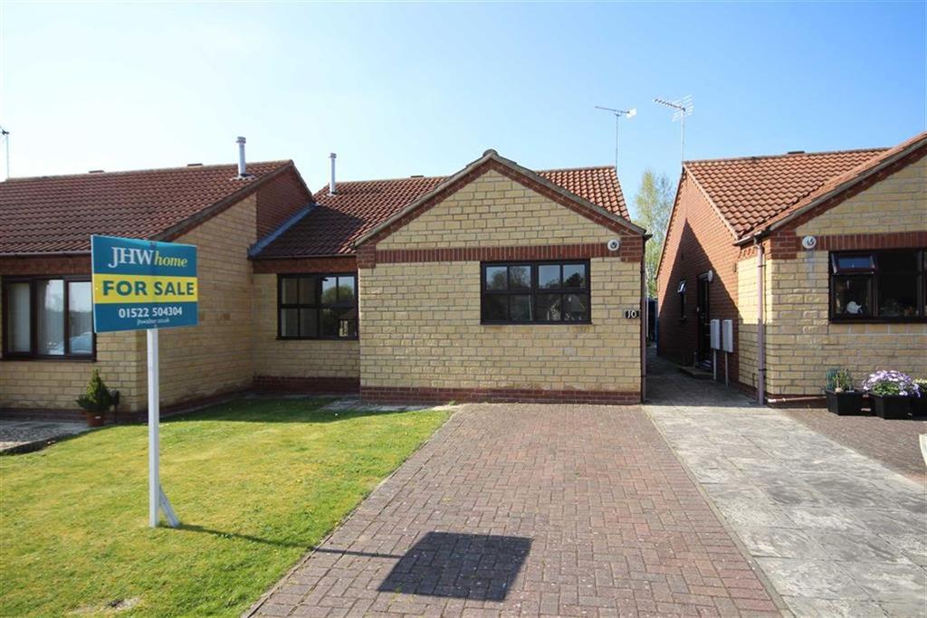 Meadowlake Close, Lincoln, Lincolnshire 2 bed semidetached bungalow