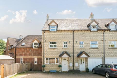 4 bedroom end of terrace house for sale - Bure Park,  Bicester,  Oxfordshire,  OX26
