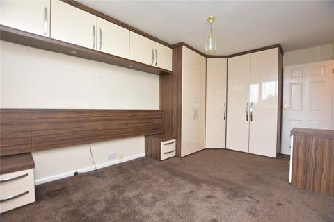 3 bedroom semi-detached house for sale, Sunnybank Lane, Thornbury, Bradford, West Yorkshire